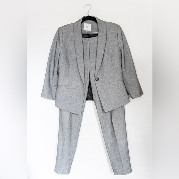 Minimum gray pant suit sz6-8. One button sz 8 blazer, flat front ankle trouser - Picture 1 of 5